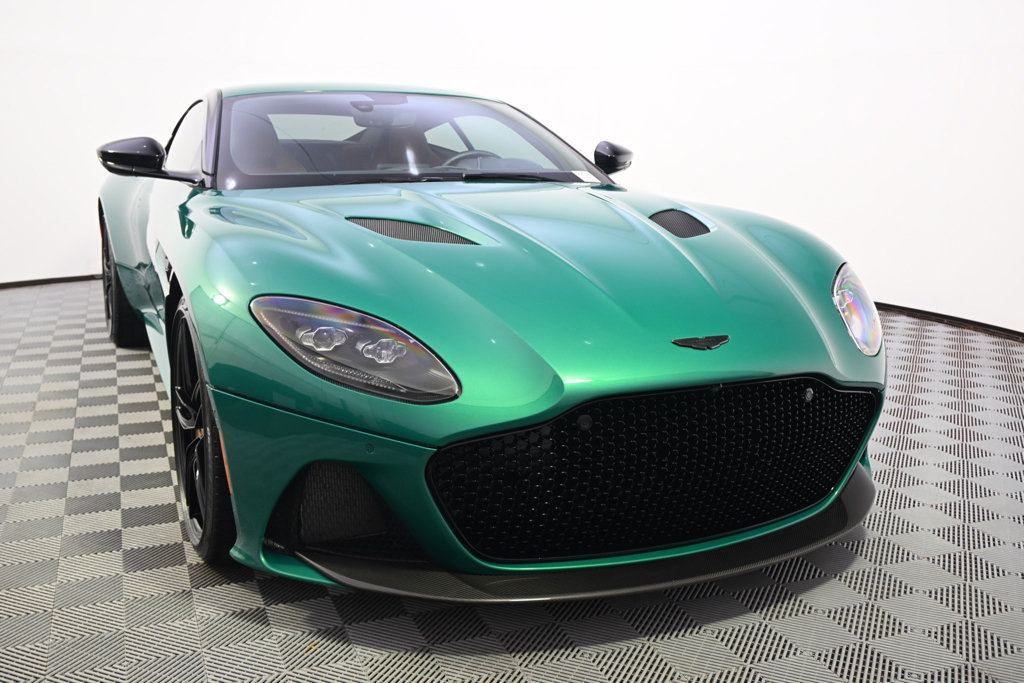 Used 2023 Aston Martin DBS Coupe RWD image 9
