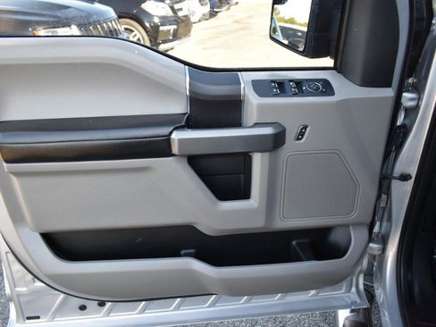 Used 2017 Ford F150 XLT AWD/4WD image 30