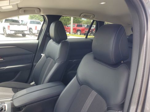 Used 2024 MAZDA CX-50 AWD 2.5 S w/ Weather Package image 18
