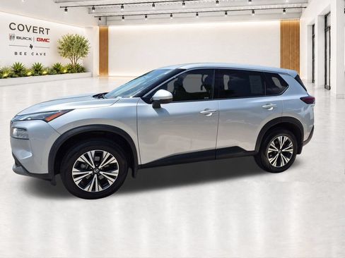Used 2021 Nissan Rogue SV FWD image 5