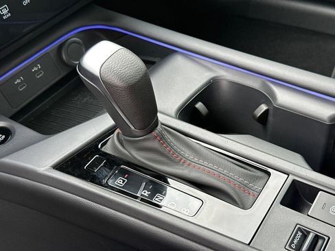 New 2026 Nissan Sentra SR w/ SR Premium Package FWD image 34