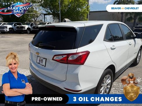 Used 2020 Chevrolet Equinox LS w/ LS Convenience Package FWD image 4