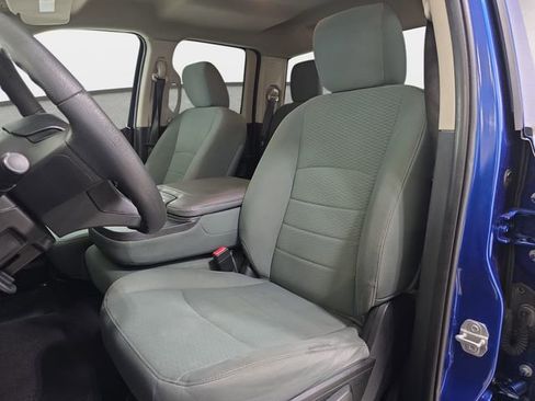 Used 2018 RAM 1500 Express AWD/4WD image 14