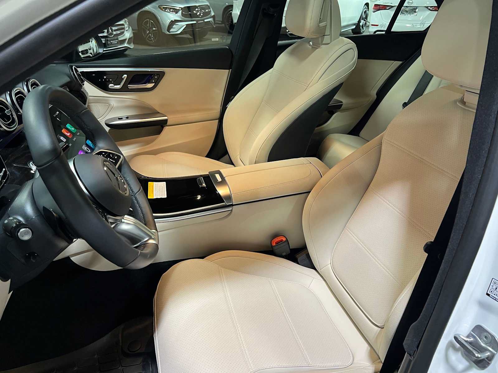 Used 2026 Mercedes-Benz C 300 4MATIC Sedan image 25