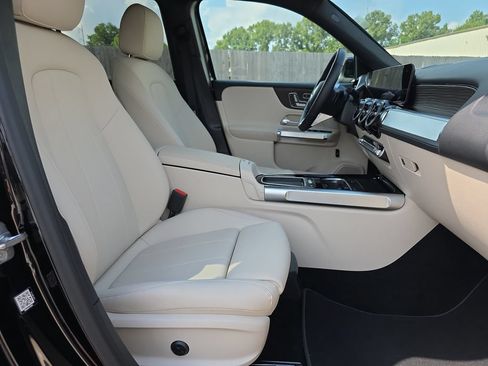 Certified 2026 Mercedes-Benz GLB 250 4MATIC image 16