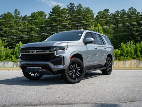 Used 2022 Chevrolet Tahoe Z71 w/ Luxury Package AWD/4WD image 1