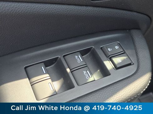 Certified 2025 Honda Ridgeline Sport image 25