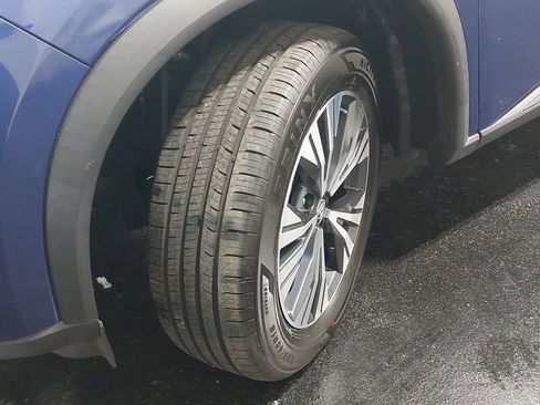 Used 2023 Nissan Rogue SV w/ SV Premium B Package image 33