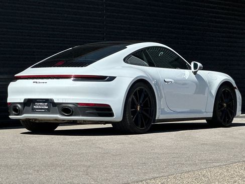 Certified 2022 Porsche 911 Carrera image 8