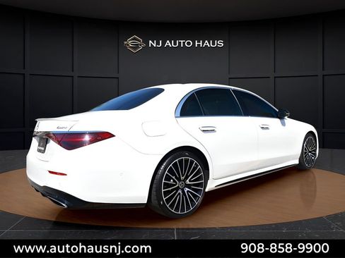 Used 2022 Mercedes-Benz S 580 4MATIC Sedan image 16