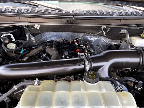 Used 2022 Ford Expedition Max XLT RWD image 32