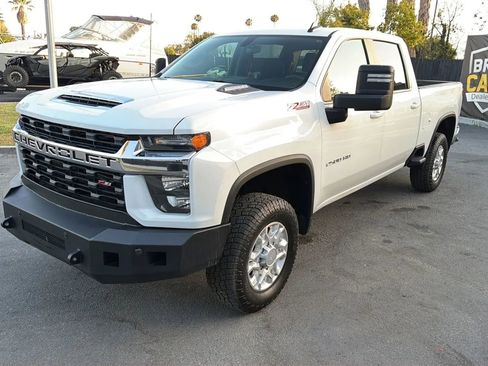 Used 2022 Chevrolet Silverado 2500 LT w/ Convenience Package AWD/4WD image 4