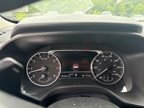 Used 2024 Nissan Rogue SV FWD image 26