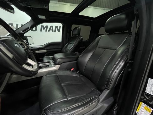 Used 2019 Ford F150 Lariat image 15