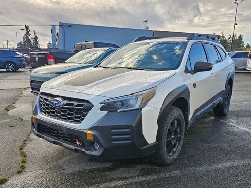 Used 2022 Subaru Outback Wilderness w/ Wilderness Package image 4