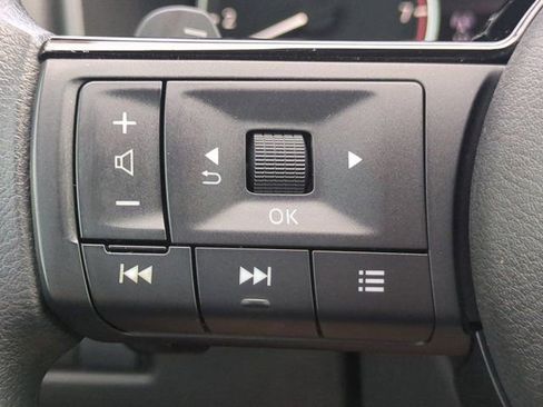 Certified 2021 Nissan Rogue S FWD image 24