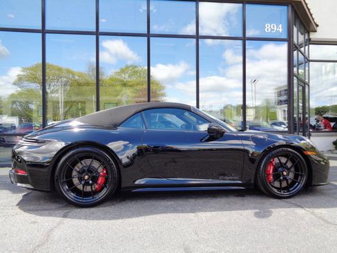 Used 2026 Porsche 911 Carrera 4 GTS AWD/4WD image 12