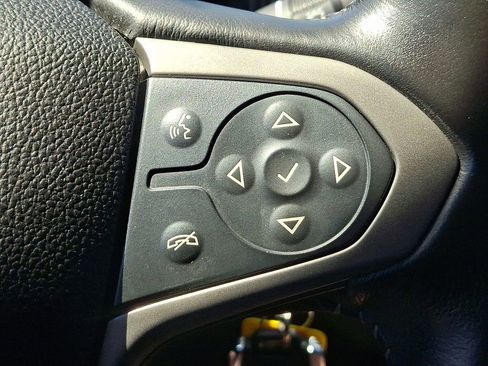 Used 2016 Chevrolet Colorado Z71 AWD/4WD image 22