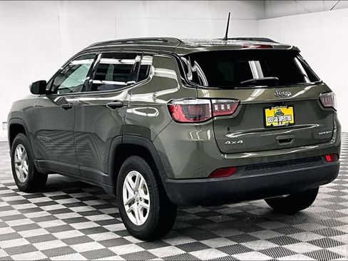 Used 2018 Jeep Compass Sport w/ Cold Weather Group AWD/4WD image 2