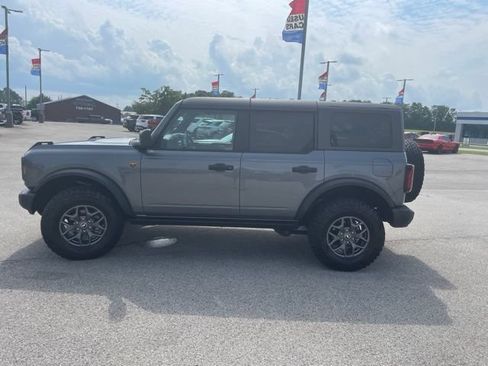 Used 2025 Ford Bronco Badlands AWD/4WD image 8