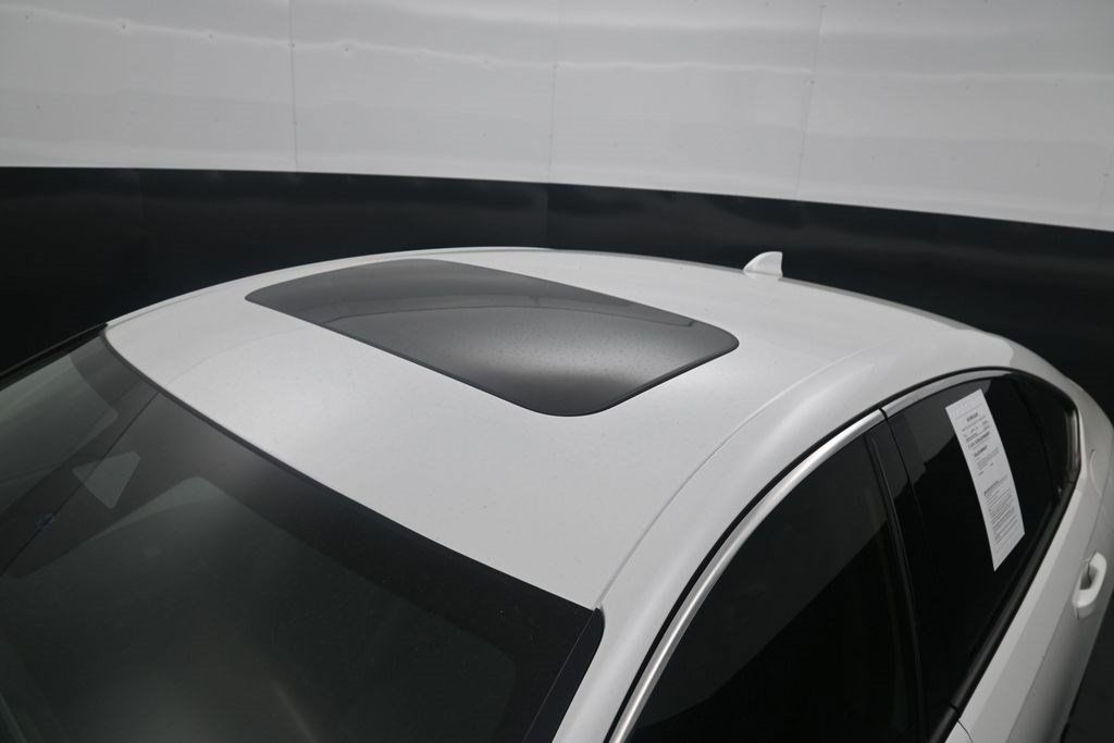 Used 2024 Honda Accord Touring image 12