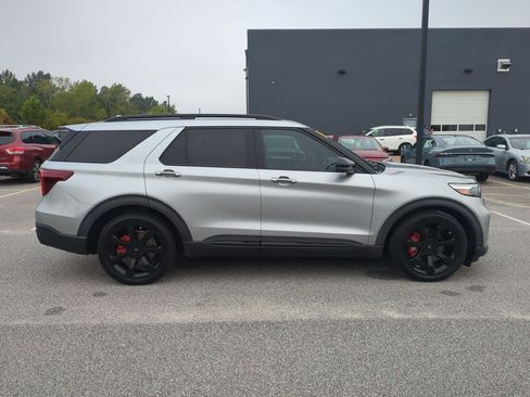 Used 2020 Ford Explorer ST w/ ST Street Pack AWD/4WD image 2