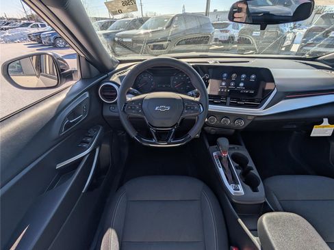 New 2026 Chevrolet Trax RS image 11