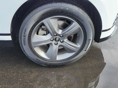 Used 2025 Land Rover Range Rover Velar Dynamic SE image 9