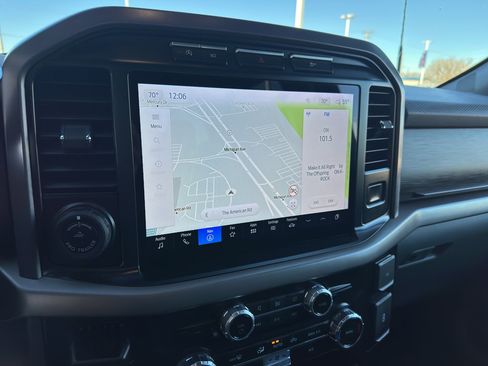 Used 2024 Ford F150 XLT image 22