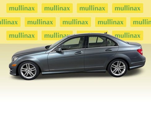Used 2012 Mercedes-Benz C 300 4MATIC Sedan image 11