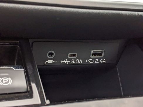 New 2023 Subaru Outback Premium image 19