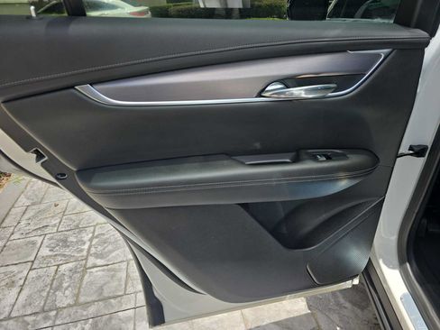 Used 2021 Cadillac XT6 Luxury FWD image 9