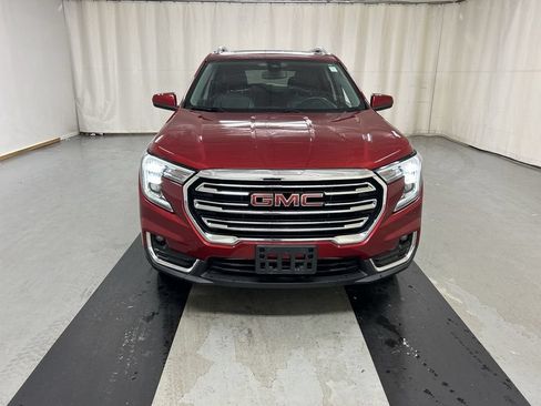 Used 2022 GMC Terrain SLT w/ Infotainment Package II AWD/4WD image 3
