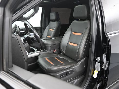 Used 2020 GMC Sierra 2500 AT4 w/ AT4 Preferred Package image 9