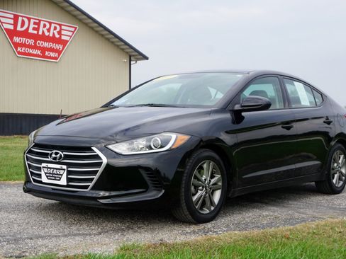 Used 2018 Hyundai Elantra SEL image 2