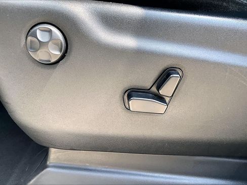 Used 2019 Jeep Grand Cherokee Altitude RWD image 30