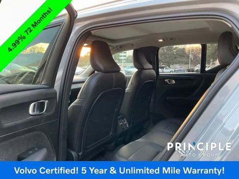 Certified 2025 Volvo XC40 B5 Core image 24