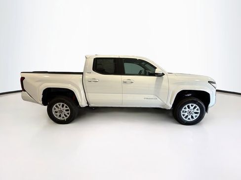 New 2026 Toyota Tacoma 4x4 Double Cab image 7