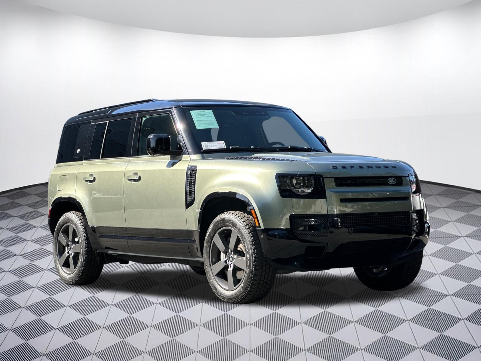 Used 2023 Land Rover Defender 110 X-Dynamic SE AWD/4WD image 7