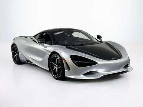 Used 2024 McLaren 750S RWD image 13
