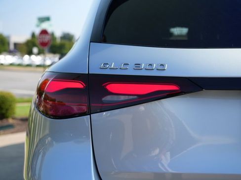 Used 2026 Mercedes-Benz GLC 300 4MATIC image 14