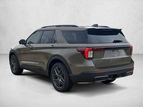New 2026 Ford Explorer ST-Line w/ ST-Line Street Pack image 9