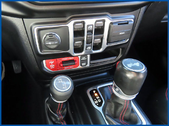 Used 2021 Jeep Wrangler Unlimited Rubicon AWD/4WD image 21