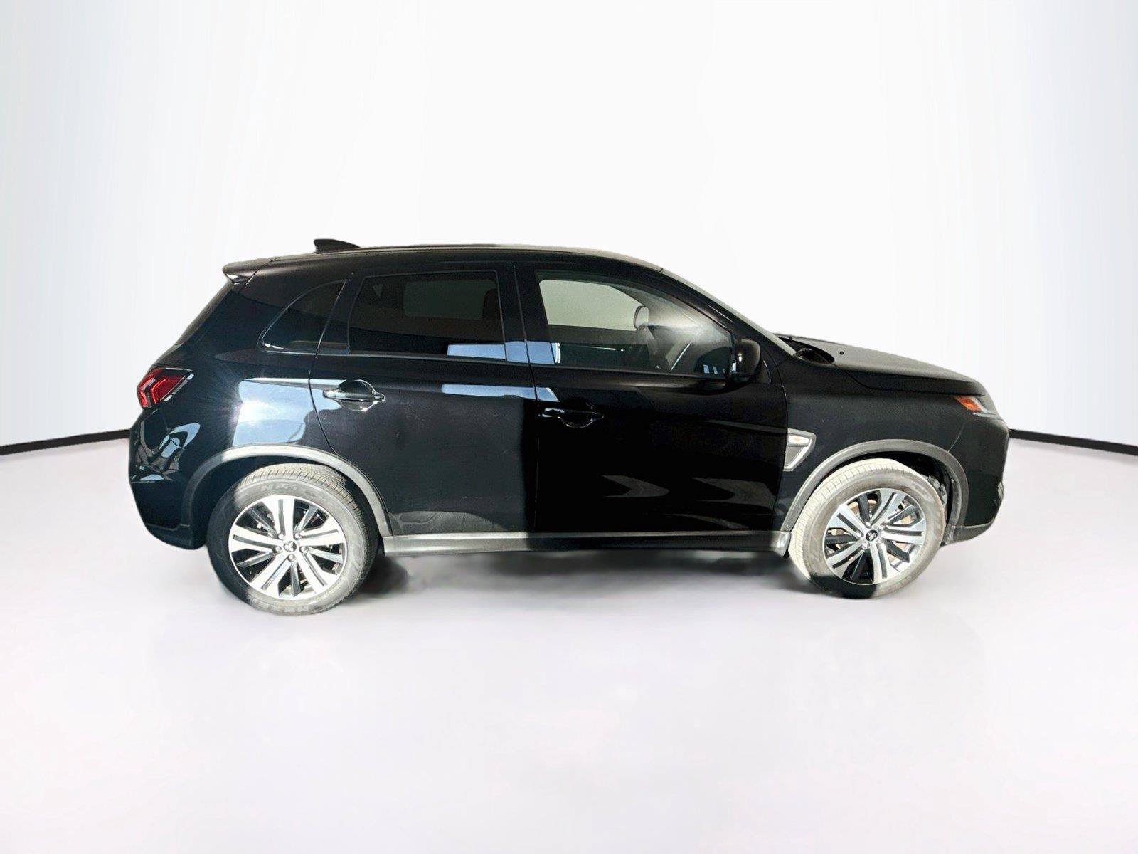 Used 2026 Mitsubishi Outlander Sport AWD image 7