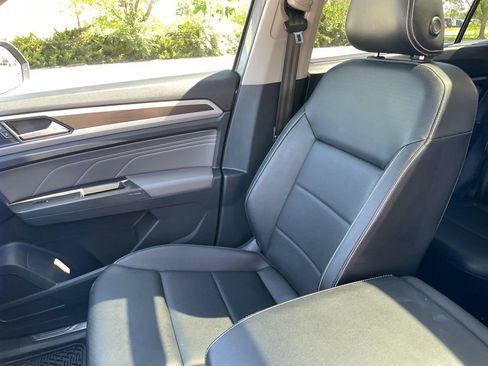 Used 2023 Volkswagen Atlas SE w/ Panoramic Sunroof Package AWD/4WD image 19