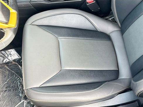 Used 2021 Subaru Crosstrek 2.5i Sport w/ Moonroof Package image 18