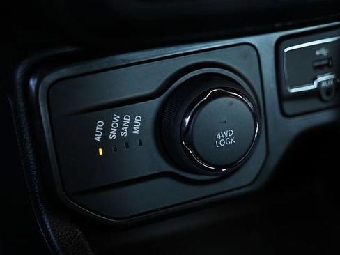 Used 2022 Jeep Renegade Sport AWD/4WD image 40