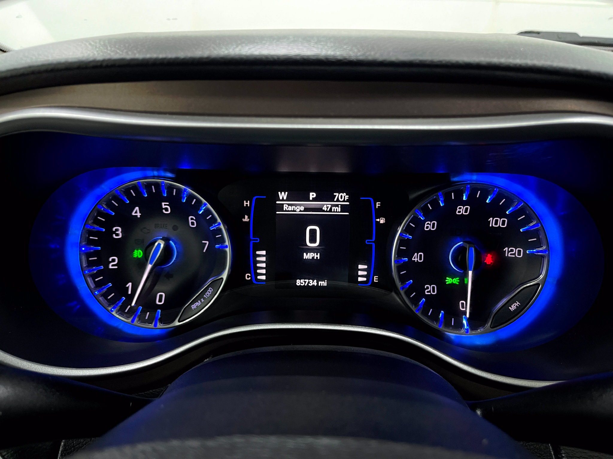Used 2019 Chrysler Pacifica Touring-L FWD image 21