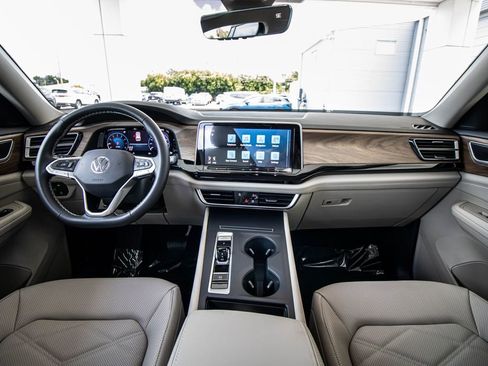 New 2026 Volkswagen Atlas SE FWD image 31