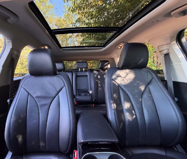 Used 2022 Lincoln Nautilus Reserve AWD/4WD image 31